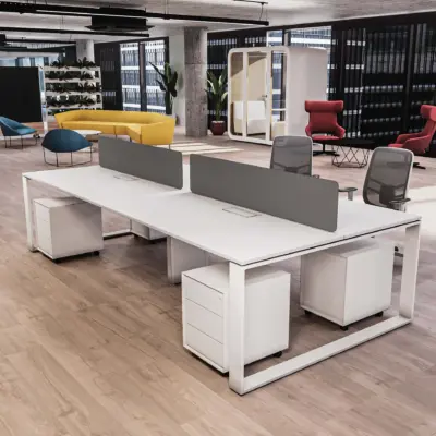 B52 Cluster of 4 Face to Face Workstation